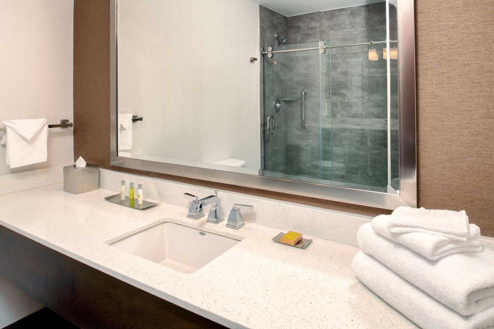 Doubletree By Hilton Olympia Hotel Luaran gambar